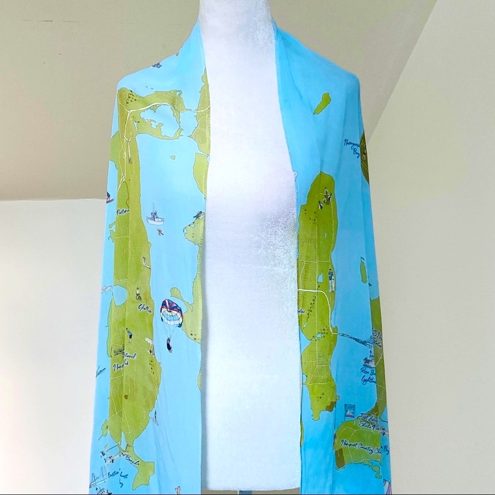 NEW without TAGS Wrap with Illustrated map of Aquidneck Island, Rhode Isand